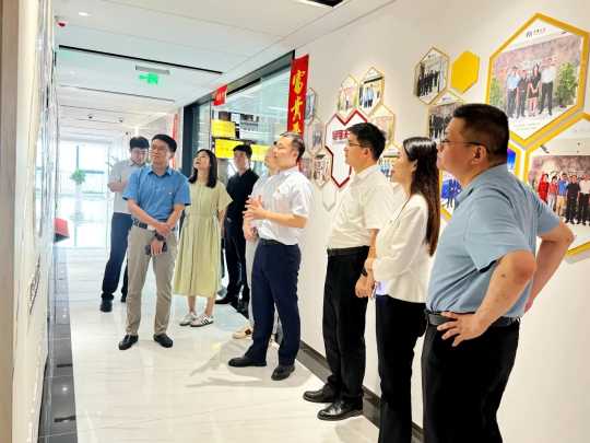 共青团河南省委副书 记秦倩带领调研组莅临河南公正调研